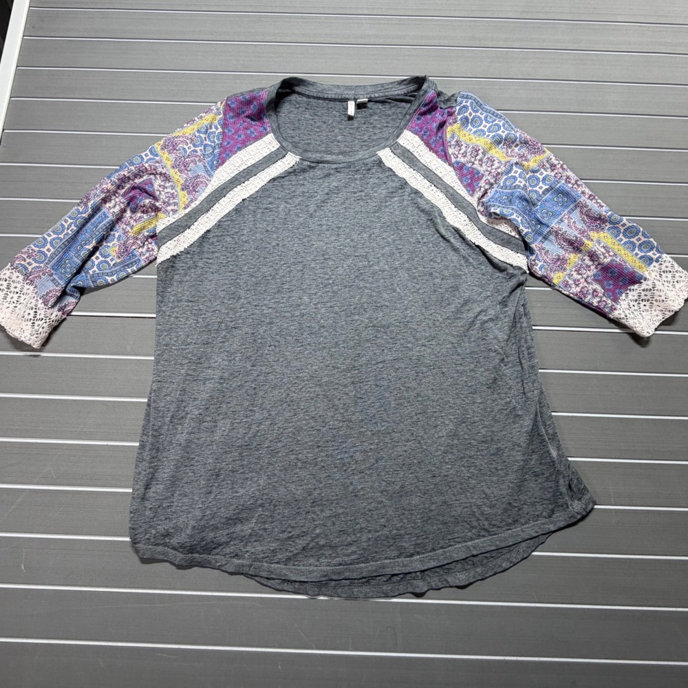 Cato Womens Plus Size 18/20W Gray Paisley Raglan 3/4 Sleeve Crochet Lace Top